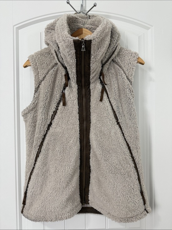 Kuhl Jackets & Blazers - KUHL Women's Flight Vest Size Medium